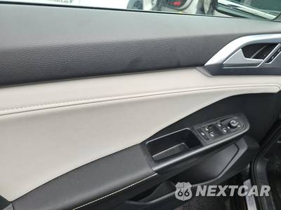 2025 Volkswagen Taos SE - zdjęcie 9 z 29 - miniatura