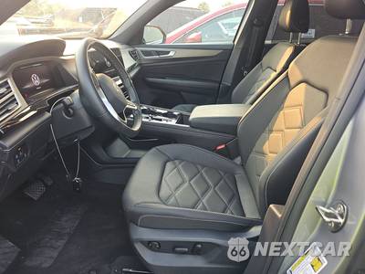 2025 Volkswagen Atlas Cross Sport 2.0T SE w/Technology - zdjęcie 7 z 22 - miniatura