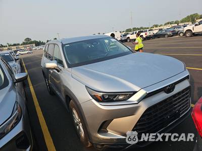 2025 Toyota Grand Highlander XLE - zdjęcie 3 z 32 - miniatura