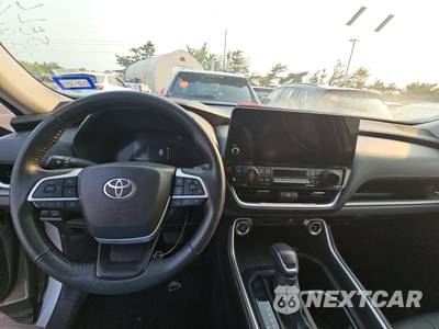 2025 Toyota Grand Highlander XLE - zdjęcie 11 z 32 - miniatura