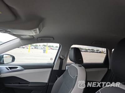 2025 Volkswagen Taos SE - zdjęcie 18 z 24 - miniatura
