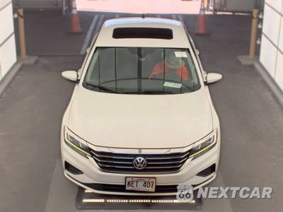 2021 Volkswagen Passat 2.0T SE - zdjęcie 2 z 23 - miniatura
