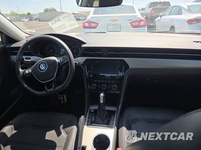2021 Volkswagen Passat 2.0T SE - zdjęcie 11 z 23 - miniatura