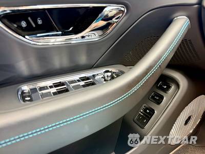 2025 Bentley Flying Spur Speed V8 Hybrid - zdjęcie 51 z 60 - miniatura