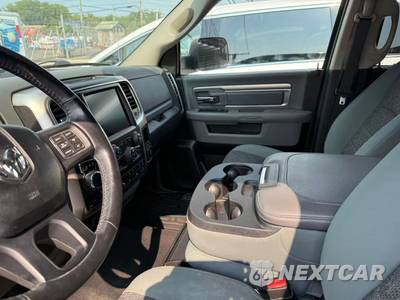 2018 Ram 1500 Outdoorsman Crew Cab Short Bed - zdjęcie 9 z 37 - miniatura