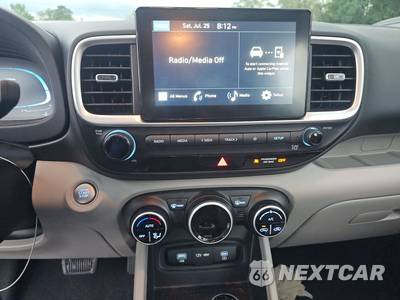 2025 Hyundai Venue SEL - zdjęcie 11 z 21 - miniatura