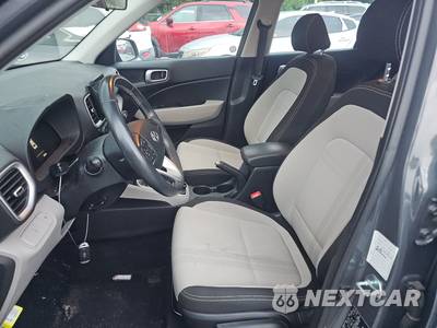 2025 Hyundai Venue SEL - zdjęcie 7 z 21 - miniatura