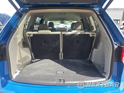 2025 Volkswagen Atlas 2.0T SE w/Technology - zdjęcie 17 z 26 - miniatura