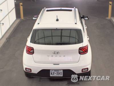2025 Hyundai Venue SEL - zdjęcie 5 z 20 - miniatura