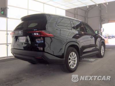 2025 Toyota Grand Highlander XLE - zdjęcie 4 z 28 - miniatura