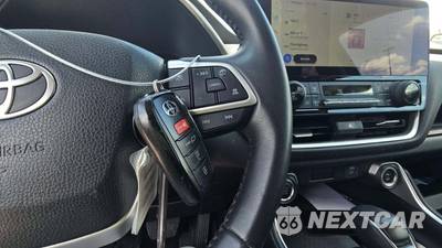 2025 Toyota Grand Highlander XLE - zdjęcie 24 z 28 - miniatura
