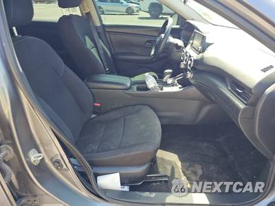 2025 Nissan Sentra S - zdjęcie 8 z 28 - miniatura
