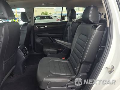 2025 Volkswagen Atlas 2.0T SEL - zdjęcie 13 z 22 - miniatura