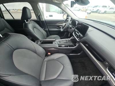 2025 Toyota Grand Highlander XLE - zdjęcie 8 z 29 - miniatura