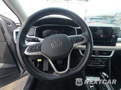 2025 Volkswagen Taos SE - zdjęcie 10 z 21 - miniatura