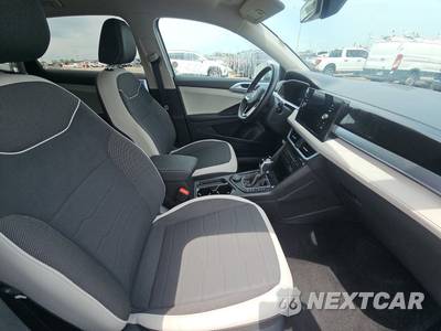 2025 Volkswagen Taos SE - zdjęcie 8 z 21 - miniatura