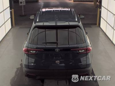 2025 Toyota Grand Highlander XLE - zdjęcie 5 z 38 - miniatura
