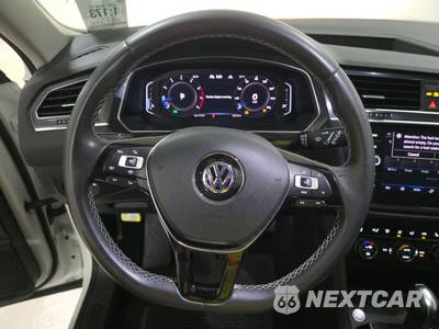 2021 Volkswagen Tiguan SEL - zdjęcie 10 z 24 - miniatura