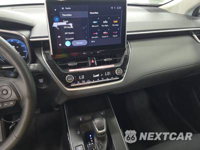 2026 Toyota Corolla Cross XLE - zdjęcie 11 z 24 - miniatura