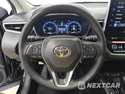 2026 Toyota Corolla Cross XLE - zdjęcie 10 z 24 - miniatura