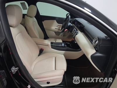 2025 Mercedes-Benz CLA 250 - zdjęcie 8 z 22 - miniatura