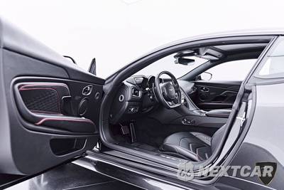 2021 Aston Martin DBS Superleggera Coupe - zdjęcie 43 z 85 - miniatura
