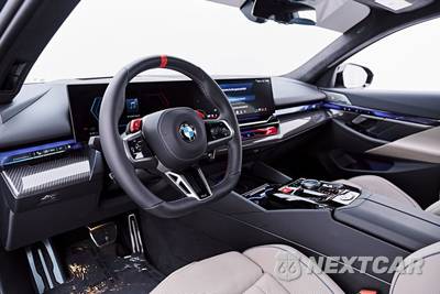 2026 BMW M5 Touring Wagon - zdjęcie 2 z 91 - miniatura