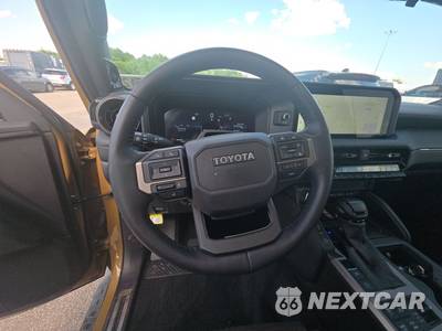 2025 Toyota Land Cruiser - zdjęcie 10 z 21 - miniatura