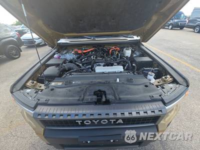 2025 Toyota Land Cruiser - zdjęcie 16 z 21 - miniatura