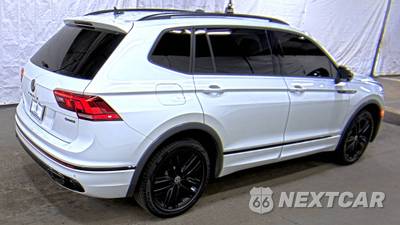 2022 Volkswagen Tiguan SE R-Line Black - zdjęcie 4 z 35 - miniatura