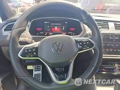 2022 Volkswagen Tiguan SE R-Line Black - zdjęcie 10 z 35 - miniatura