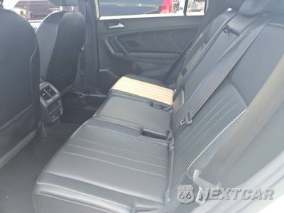 2022 Volkswagen Tiguan SE R-Line Black - zdjęcie 13 z 35 - miniatura
