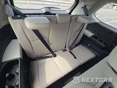 2026 Toyota Grand Highlander Hybrid Limited - zdjęcie 20 z 26 - miniatura
