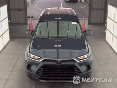 2026 Toyota Grand Highlander XLE - zdjęcie 2 z 27 - miniatura