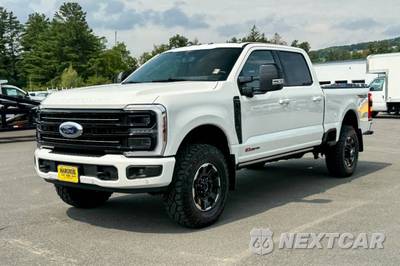 2026 Ford Super Duty F-350 Platinum Crew Cab Medium Bed - zdjęcie 7 z 50 - miniatura