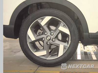 2025 Hyundai Venue SEL - zdjęcie 11 z 25 - miniatura