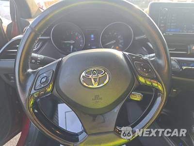 2018 Toyota C-HR XLE Premium - zdjęcie 10 z 49 - miniatura