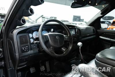 2005 Dodge Ram SRT-10 Regular Cab Medium Bed - zdjęcie 2 z 50 - miniatura
