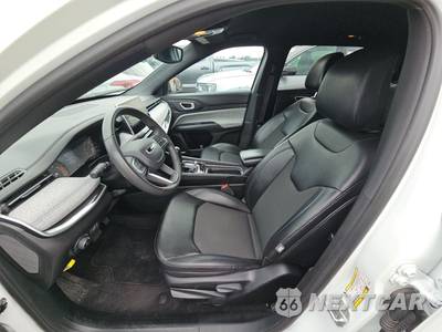 2024 Jeep Compass Latitude - zdjęcie 7 z 24 - miniatura
