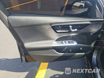 2022 Mercedes-Benz C 300 Sedan - zdjęcie 9 z 26 - miniatura