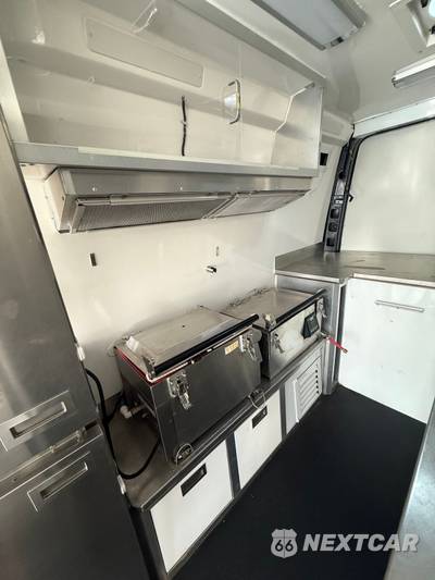 2021 Mercedes-Benz Sprinter 4500 Cargo Van DRW High Roof 170.0" WB - zdjęcie 21 z 35 - miniatura