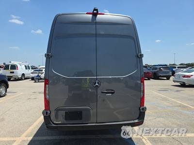 2021 Mercedes-Benz Sprinter 4500 Cargo Van DRW High Roof 170.0" WB - zdjęcie 5 z 35 - miniatura