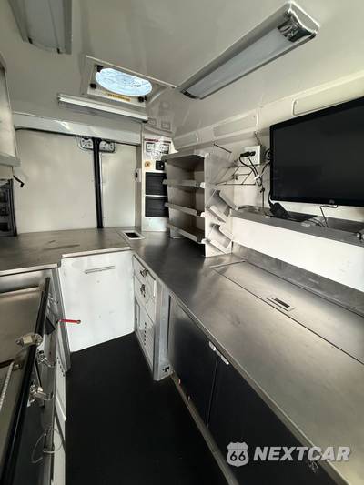2021 Mercedes-Benz Sprinter 4500 Cargo Van DRW High Roof 170.0" WB - zdjęcie 24 z 35 - miniatura