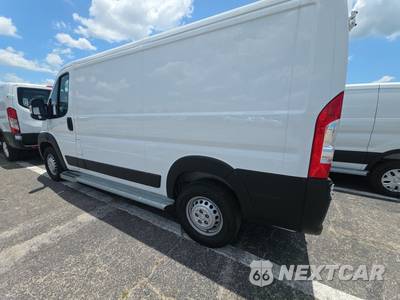 2025 Ram ProMaster 2500 Cargo Van Tradesman w/Passenger Seat Low Roof 136.0" WB - zdjęcie 6 z 24 - miniatura