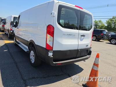 2025 Ford Transit 250 Cargo Van Low Roof 130.0" WB - zdjęcie 6 z 33 - miniatura