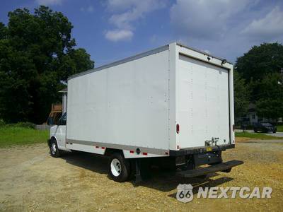 2024 GMC Savana 3500 Cutaway 1WT DRW - zdjęcie 9 z 36 - miniatura