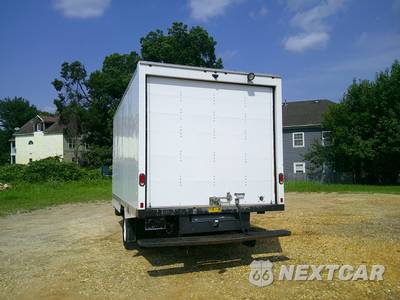 2024 GMC Savana 3500 Cutaway 1WT DRW - zdjęcie 10 z 36 - miniatura