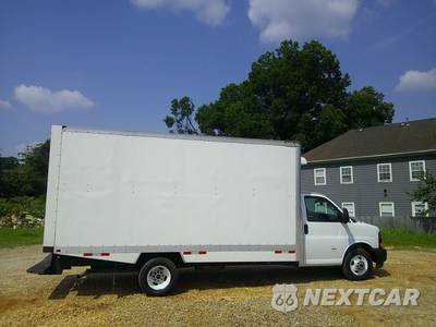 2024 GMC Savana 3500 Cutaway 1WT DRW - zdjęcie 16 z 36 - miniatura