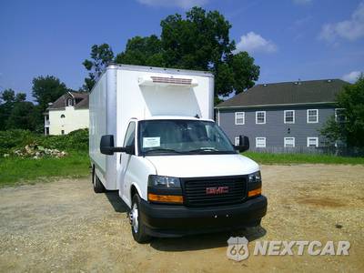 2024 GMC Savana 3500 Cutaway 1WT DRW - zdjęcie 20 z 36 - miniatura