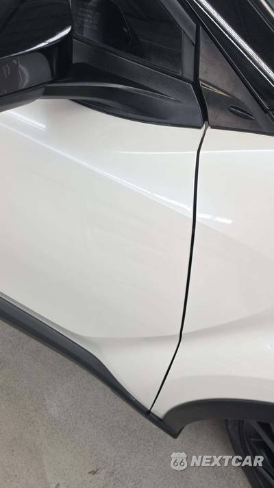 2021 Toyota C-HR Nightshade - zdjęcie 25 z 34 - miniatura